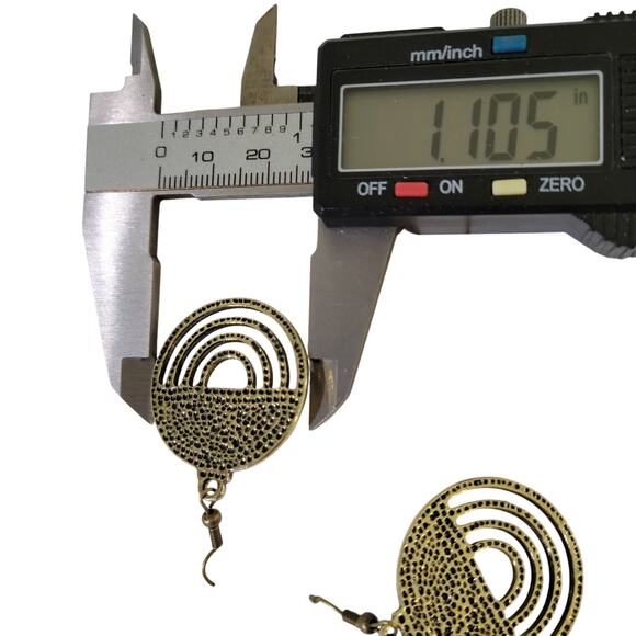 Gold Brass Tone Rainbow Dangle Earrings Textured Boho Drop Jewelry 2" - Picture 12 of 13